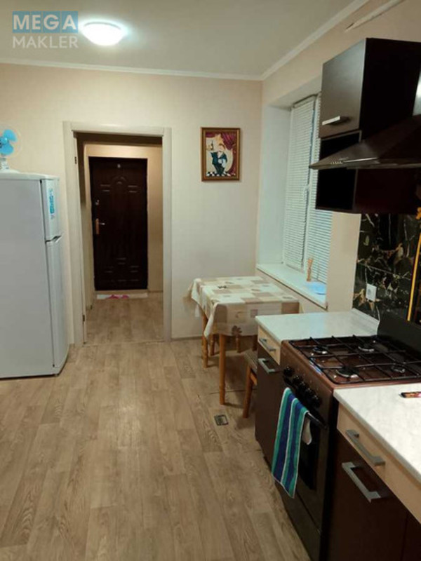 Оренда дома, <a class="location-link" href="/kiev/" title="Недвижимость Київ">Київ</a>, <a class="location-link" href="/kiev/solomenskij/" title="Недвижимость Солом'янський район">Солом'янський р-н</a>, Нечуя-Левицького вул. (изображение 9)