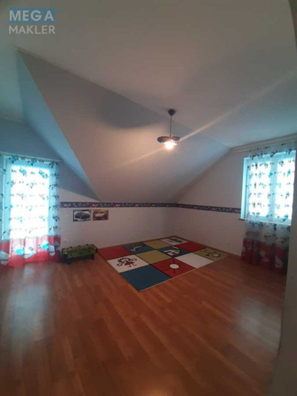 Продаж дома, 2 поверху, 204 кв.м, 4 кімнати, ділянка 12 соток, <a class="location-link" href="/procov/" title="Недвижимость Проців">Проців</a>, Б/н, 77 (изображение 9)