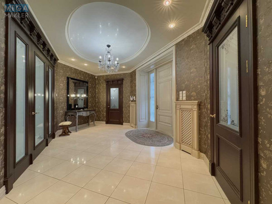 Продаж дома, 1&nbsp; поверх, 1&nbsp;023&nbsp;кв.м, 9&nbsp;кімнат, ділянка 38&nbsp;соток, <a class="location-link" href="/pogreby-selo-kv-brovarskij-rajon/" title="Недвижимость Погреби">Погреби</a>, Постишева, 1 (изображение 7)