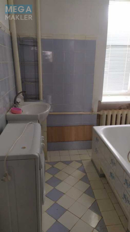 Продаж 3 кімнатної квартири (65/48/6), 3 пов. 3 пов. будинку, <a class="location-link" href="/kiev/" title="Недвижимость Київ">Київ</a>, <a class="location-link" href="/kiev/solomenskij/" title="Недвижимость Солом'янський район">Солом'янський р-н</a>, Соціалістична вул., 28 (изображение 12)