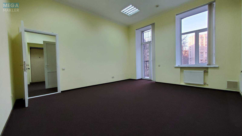 Оренда комерційної нерухомості, 113&nbsp;кв.м, под офис, <a class="location-link" href="/kiev/" title="Недвижимость Київ">Київ</a>, <a class="location-link" href="/kiev/shevchenkovskij/" title="Недвижимость Шевченківський район">Шевченківський р-н</a>, Богдана Хмельницького вул., 59-Б (изображение 2)