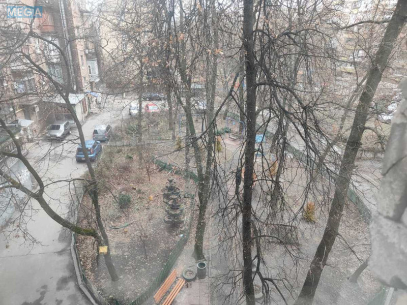 Продаж 2 кімнатної квартири (50/30/7), 4 пов. 5 пов. будинку, <a class="location-link" href="/kiev/" title="Недвижимость Київ">Київ</a>, <a class="location-link" href="/kiev/podolskij/" title="Недвижимость Подільський район">Подільський р-н</a>, Вишгородська вул., 33/1 (изображение 4)