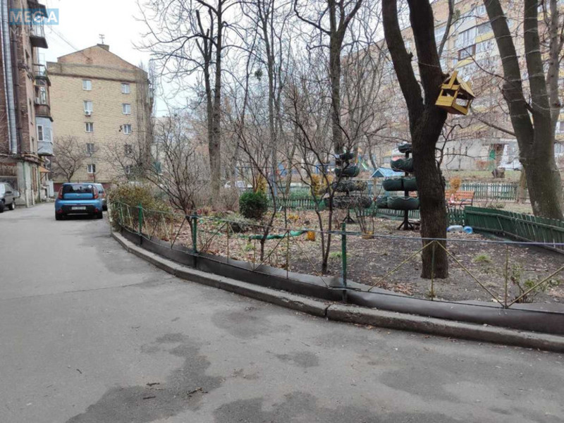 Продаж 2 кімнатної квартири (50/30/7), 4 пов. 5 пов. будинку, <a class="location-link" href="/kiev/" title="Недвижимость Київ">Київ</a>, <a class="location-link" href="/kiev/podolskij/" title="Недвижимость Подільський район">Подільський р-н</a>, Вишгородська вул., 33/1 (изображение 14)