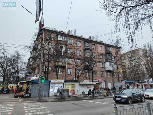 Продаж 2 кімнатної квартири (50/30/7), 4 пов. 5 пов. будинку, <a class="location-link" href="/kiev/" title="Недвижимость Київ">Київ</a>, <a class="location-link" href="/kiev/podolskij/" title="Недвижимость Подільський район">Подільський р-н</a>, Вишгородська вул., 33/1 (изображение 16)