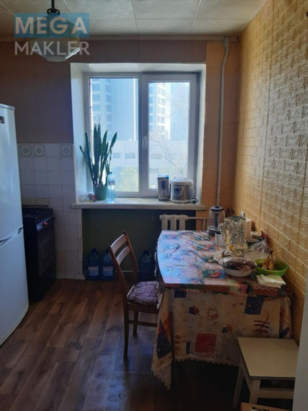 Продаж 2 кімнатної квартири (50,2/26,9/8,2), 6 пов. 14 пов. будинку, <a class="location-link" href="/kiev/" title="Недвижимость Київ">Київ</a>, <a class="location-link" href="/kiev/goloseevskij/" title="Недвижимость Голосіївський район">Голосіївський р-н</a>, проспект Науки 16 (изображение 4)