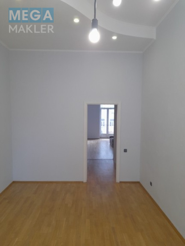 Продаж 7 кімнатної квартири (225/120/20), 2 пов. 5 пов. будинку, <a class="location-link" href="/kiev/" title="Недвижимость Київ">Київ</a>, <a class="location-link" href="/kiev/shevchenkovskij/" title="Недвижимость Шевченківський район">Шевченківський р-н</a>, Саксаганського 28 ( <img src="https://megamakler.com.ua/metro/00ff00.gif" alt="" class="metro" /> м. Дворец спорта, 15 минут ) (изображение 12)