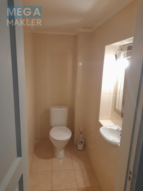 Продаж 7 кімнатної квартири (225/120/20), 2 пов. 5 пов. будинку, <a class="location-link" href="/kiev/" title="Недвижимость Київ">Київ</a>, <a class="location-link" href="/kiev/shevchenkovskij/" title="Недвижимость Шевченківський район">Шевченківський р-н</a>, Саксаганського 28 ( <img src="https://megamakler.com.ua/metro/00ff00.gif" alt="" class="metro" /> м. Дворец спорта, 15 минут ) (изображение 20)