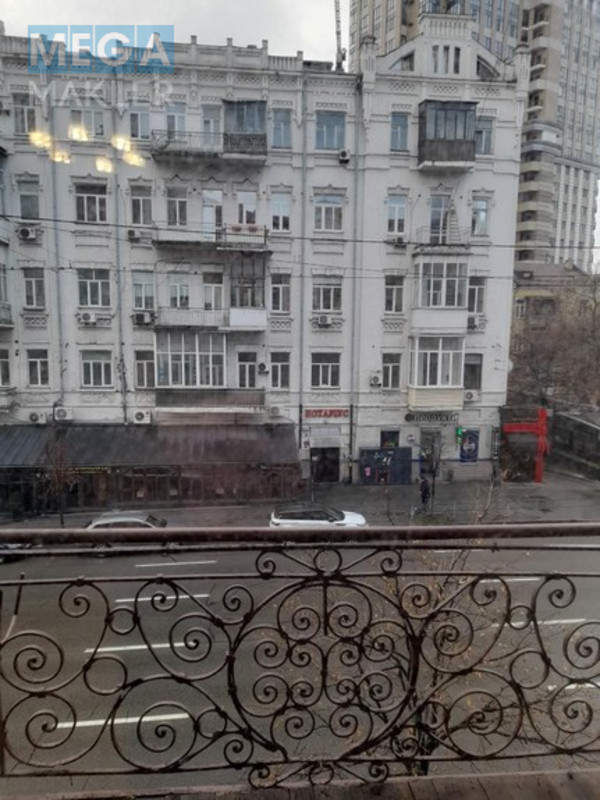 Продаж 7 кімнатної квартири (225/120/20), 2 пов. 5 пов. будинку, <a class="location-link" href="/kiev/" title="Недвижимость Київ">Київ</a>, <a class="location-link" href="/kiev/shevchenkovskij/" title="Недвижимость Шевченківський район">Шевченківський р-н</a>, Саксаганського 28 ( <img src="https://megamakler.com.ua/metro/00ff00.gif" alt="" class="metro" /> м. Дворец спорта, 15 минут ) (изображение 28)