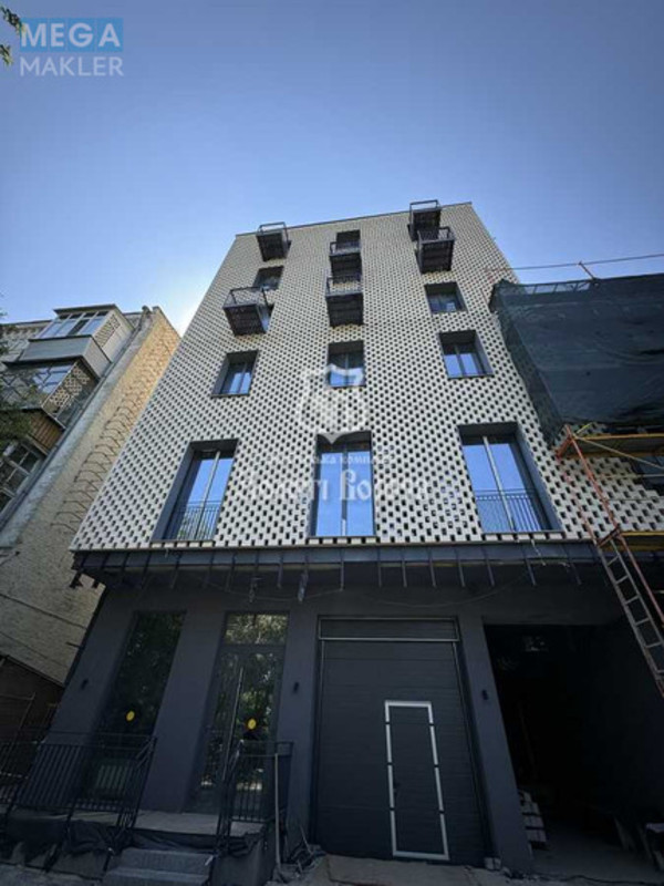 Продаж 3 кімнатної квартири (90/40/40), 4 пов. 6 пов. будинку, <a class="location-link" href="/kiev/" title="Недвижимость Київ">Київ</a>, <a class="location-link" href="/kiev/podolskij/" title="Недвижимость Подільський район">Подільський р-н</a>, Петра Сагайдачного вул., 18 (изображение 4)