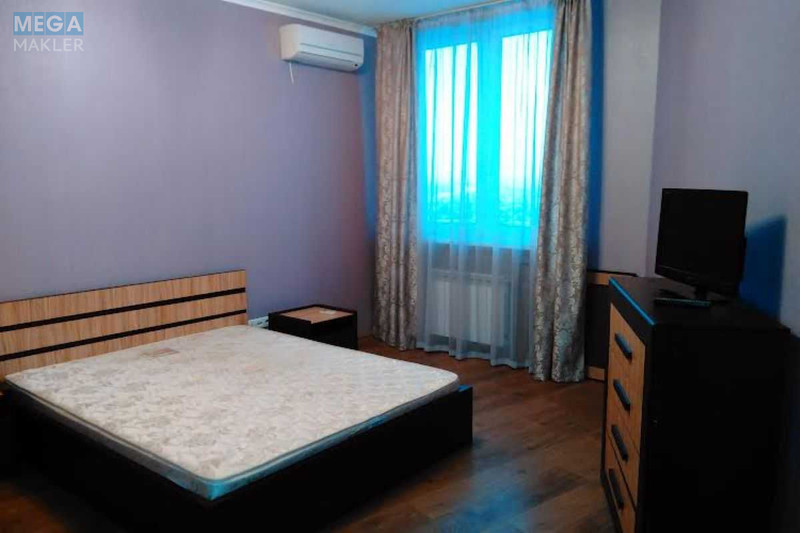Продаж 2 кімнатної квартири (87/43/16), 15 пов. 23 пов. будинку, <a class="location-link" href="/kiev/" title="Недвижимость Київ">Київ</a>, <a class="location-link" href="/kiev/darnickij/" title="Недвижимость Дарницький район">Дарницький р-н</a>, Елизаветы Чавдар ул., 1 (изображение 4)