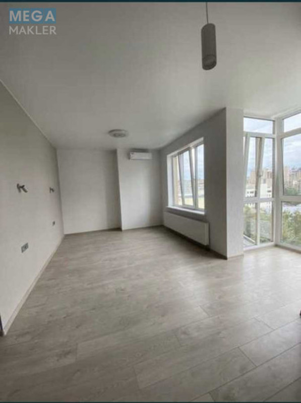 Продаж комерційної нерухомості, 47 кв.м, под офис, <a class="location-link" href="/kiev/" title="Недвижимость Київ">Київ</a>, <a class="location-link" href="/kiev/pecherskij/" title="Недвижимость Печерський район">Печерський р-н</a>, Евгения Коновальца ул., 36-Е (изображение 3)