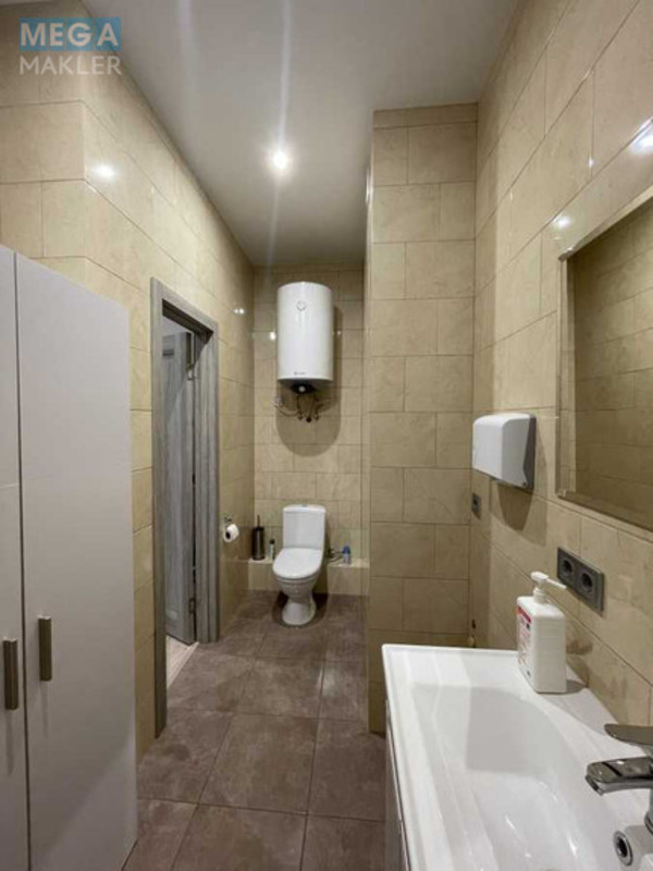 Продаж комерційної нерухомості, 47 кв.м, под офис, <a class="location-link" href="/kiev/" title="Недвижимость Київ">Київ</a>, <a class="location-link" href="/kiev/pecherskij/" title="Недвижимость Печерський район">Печерський р-н</a>, Евгения Коновальца ул., 36-Е (изображение 5)
