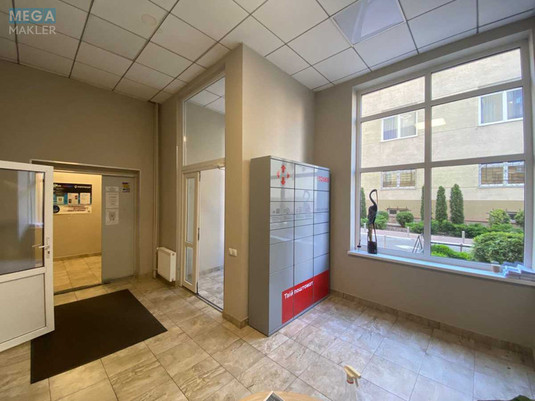 Продаж комерційної нерухомості, 47&nbsp;кв.м, под офис, <a class="location-link" href="/kiev/" title="Недвижимость Київ">Київ</a>, <a class="location-link" href="/kiev/pecherskij/" title="Недвижимость Печерський район">Печерський р-н</a>, Евгения Коновальца ул., 36-Е (изображение 9)