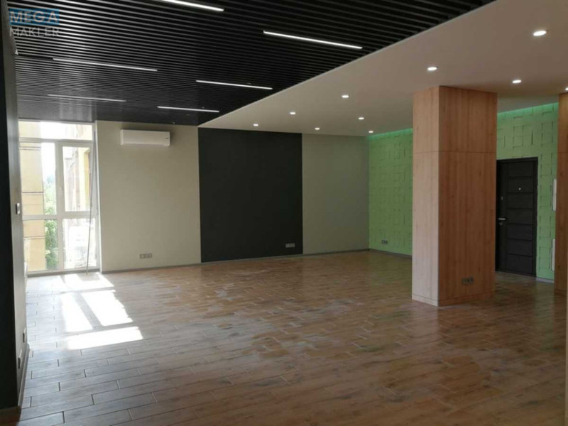 Продаж комерційної нерухомості, 74 кв.м, под офис, <a class="location-link" href="/kiev/" title="Недвижимость Київ">Київ</a>, <a class="location-link" href="/kiev/pecherskij/" title="Недвижимость Печерський район">Печерський р-н</a>, Щорса ул., 36Е (изображение 2)
