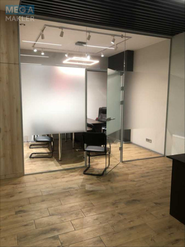 Продаж комерційної нерухомості, 74 кв.м, под офис, <a class="location-link" href="/kiev/" title="Недвижимость Київ">Київ</a>, <a class="location-link" href="/kiev/pecherskij/" title="Недвижимость Печерський район">Печерський р-н</a>, Щорса ул., 36Е (изображение 3)