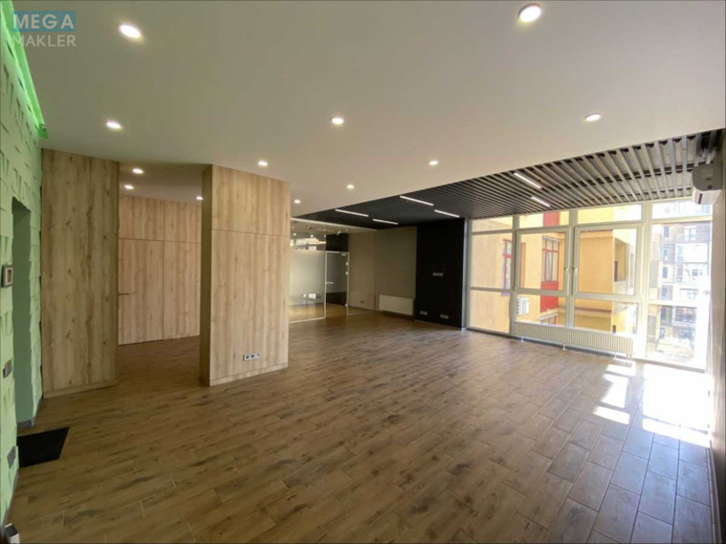 Продаж комерційної нерухомості, 74 кв.м, под офис, <a class="location-link" href="/kiev/" title="Недвижимость Київ">Київ</a>, <a class="location-link" href="/kiev/pecherskij/" title="Недвижимость Печерський район">Печерський р-н</a>, Щорса ул., 36Е (изображение 5)
