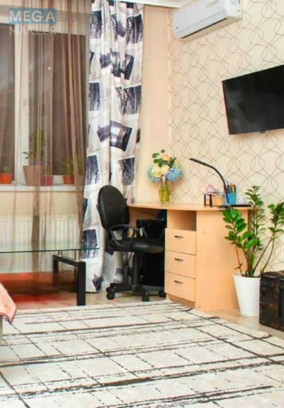 Продаж 1 кімнатної квартири (38/?/10), 5 пов. 9 пов. будинку, <a class="location-link" href="/kiev/" title="Недвижимость Київ">Київ</a>, <a class="location-link" href="/kiev/svyatoshinskij/" title="Недвижимость Святошинський район">Святошинський р-н</a>, Львовская ул., 51 (изображение 2)