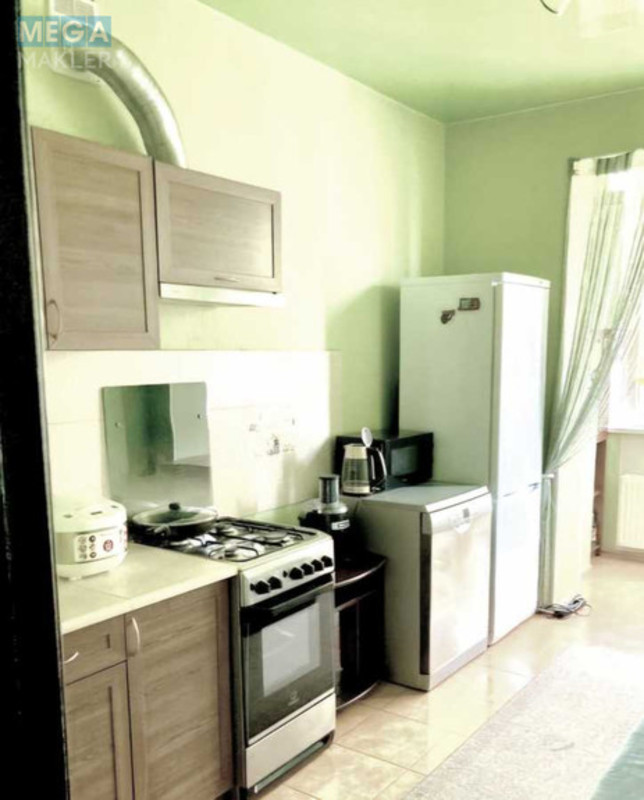 Продаж 1 кімнатної квартири (38/?/10), 5 пов. 9 пов. будинку, <a class="location-link" href="/kiev/" title="Недвижимость Київ">Київ</a>, <a class="location-link" href="/kiev/svyatoshinskij/" title="Недвижимость Святошинський район">Святошинський р-н</a>, Львовская ул., 51 (изображение 4)