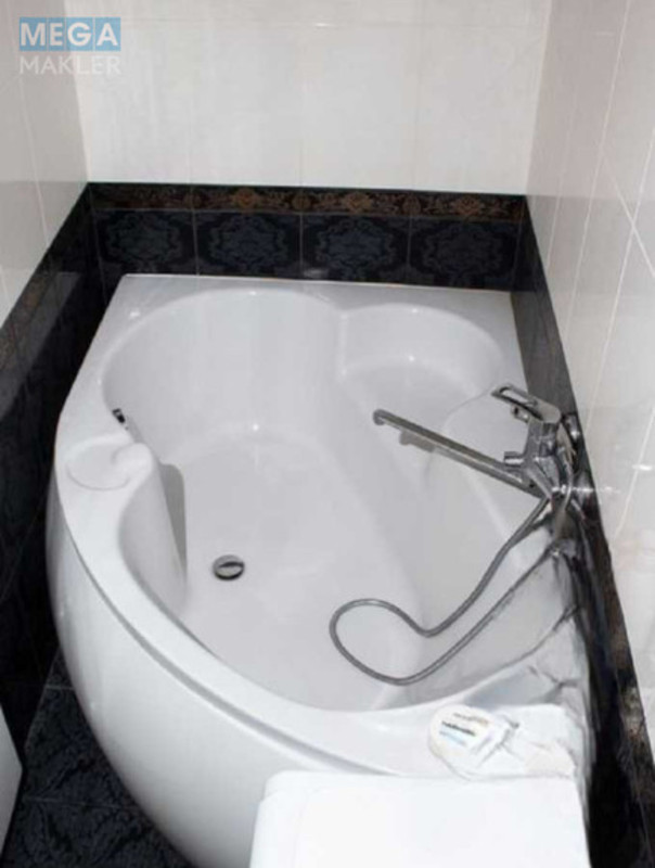 Продаж 1 кімнатної квартири (38/?/10), 5 пов. 9 пов. будинку, <a class="location-link" href="/kiev/" title="Недвижимость Київ">Київ</a>, <a class="location-link" href="/kiev/svyatoshinskij/" title="Недвижимость Святошинський район">Святошинський р-н</a>, Львовская ул., 51 (изображение 5)