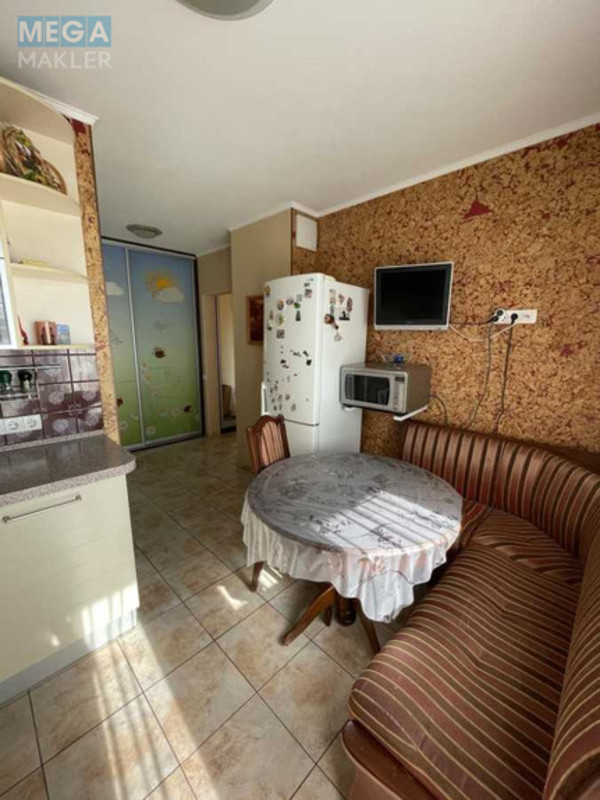 Оренда 2 кімнатної квартири, <a class="location-link" href="/kiev/" title="Недвижимость Київ">Київ</a>, <a class="location-link" href="/kiev/svyatoshinskij/" title="Недвижимость Святошинський район">Святошинський р-н</a>, Чистяківська вул., 11б (изображение 3)