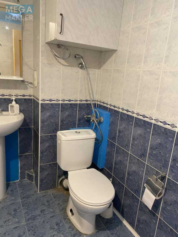 Оренда 2 кімнатної квартири, <a class="location-link" href="/kiev/" title="Недвижимость Київ">Київ</a>, <a class="location-link" href="/kiev/goloseevskij/" title="Недвижимость Голосіївський район">Голосіївський р-н</a>, Васильківська вул., 2 (изображение 3)