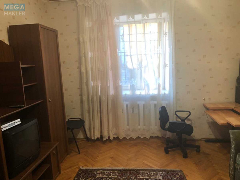 Оренда кімнати (підселення), <a class="location-link" href="/kiev/" title="Недвижимость Київ">Київ</a>, <a class="location-link" href="/kiev/darnickij/" title="Недвижимость Дарницький район">Дарницький р-н</a>, Срібнокільська вул., 24 (изображение 5)