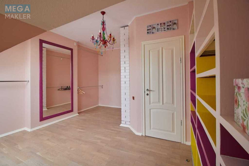 Продаж дома, 2 поверху, 163 кв.м, 5 кімнат, ділянка 4,22 сотки, <a class="location-link" href="/starye-petrovcy/" title="Недвижимость Старі Петрівці">Старі Петрівці</a>, Садова (изображение 17)