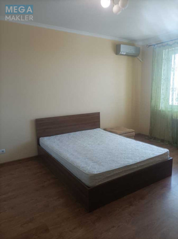 Оренда 2 кімнатної квартири, <a class="location-link" href="/kiev/" title="Недвижимость Київ">Київ</a>, <a class="location-link" href="/kiev/darnickij/" title="Недвижимость Дарницький район">Дарницький р-н</a>, Михайла Драгоманова вул., 6/1 (изображение 5)