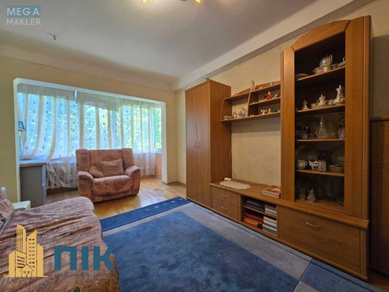 Продаж 2 кімнатної квартири (63/34/7,5), 3 пов. 9 пов. будинку, <a class="location-link" href="/kiev/" title="Недвижимость Київ">Київ</a>, <a class="location-link" href="/kiev/solomenskij/" title="Недвижимость Солом'янський район">Солом'янський р-н</a>, Волгоградская ул., 33 (изображение 2)