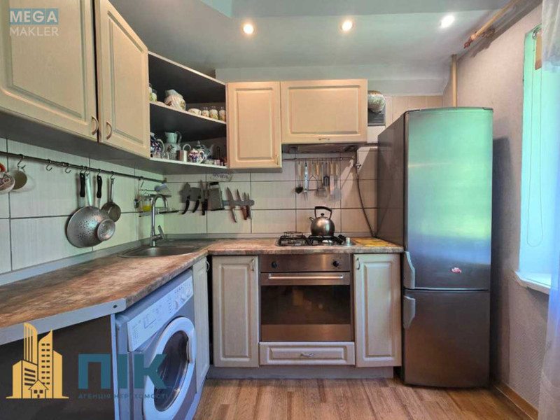 Продаж 2 кімнатної квартири (63/34/7,5), 3 пов. 9 пов. будинку, <a class="location-link" href="/kiev/" title="Недвижимость Київ">Київ</a>, <a class="location-link" href="/kiev/solomenskij/" title="Недвижимость Солом'янський район">Солом'янський р-н</a>, Волгоградская ул., 33 (изображение 11)