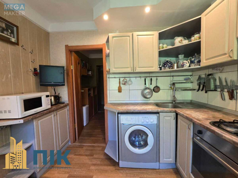 Продаж 2 кімнатної квартири (63/34/7,5), 3 пов. 9 пов. будинку, <a class="location-link" href="/kiev/" title="Недвижимость Київ">Київ</a>, <a class="location-link" href="/kiev/solomenskij/" title="Недвижимость Солом'янський район">Солом'янський р-н</a>, Волгоградская ул., 33 (изображение 12)