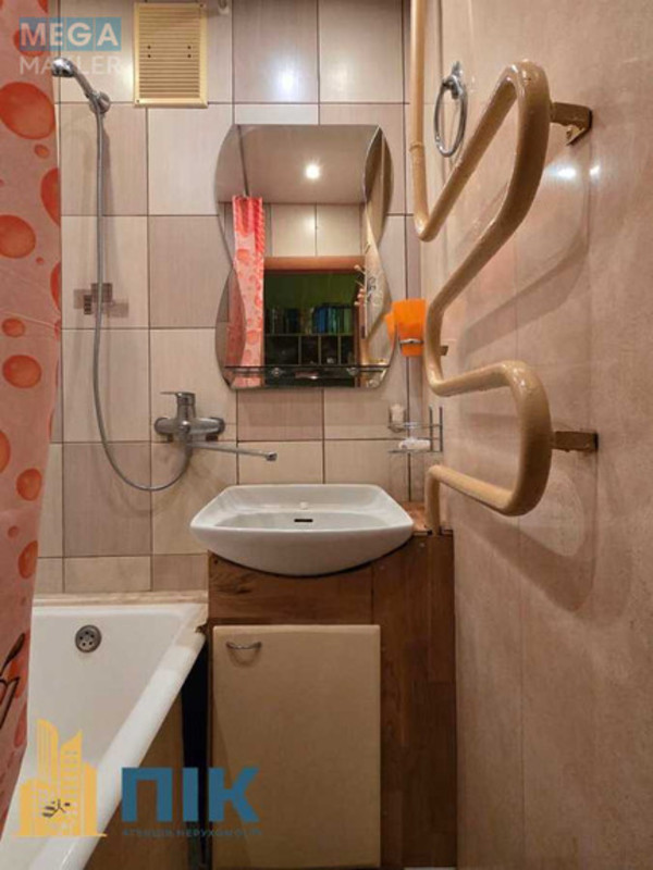 Продаж 2 кімнатної квартири (63/34/7,5), 3 пов. 9 пов. будинку, <a class="location-link" href="/kiev/" title="Недвижимость Київ">Київ</a>, <a class="location-link" href="/kiev/solomenskij/" title="Недвижимость Солом'янський район">Солом'янський р-н</a>, Волгоградская ул., 33 (изображение 14)