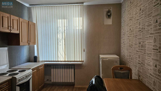 Оренда комерційної нерухомості, 80&nbsp;кв.м, под офис, <a class="location-link" href="/kiev/" title="Недвижимость Київ">Київ</a>, <a class="location-link" href="/kiev/pecherskij/" title="Недвижимость Печерський район">Печерський р-н</a>, Патриса Лумумбы ул., 7 (изображение 3)