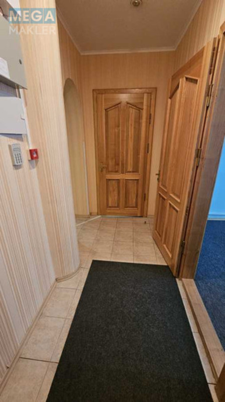 Оренда комерційної нерухомості, 80 кв.м, под офис, <a class="location-link" href="/kiev/" title="Недвижимость Київ">Київ</a>, <a class="location-link" href="/kiev/pecherskij/" title="Недвижимость Печерський район">Печерський р-н</a>, Патриса Лумумбы ул., 7 (изображение 20)