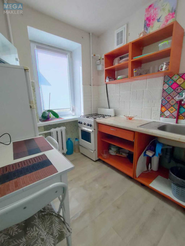 Оренда 1 кімнатної квартири, <a class="location-link" href="/kiev/" title="Недвижимость Київ">Київ</a>, <a class="location-link" href="/kiev/solomenskij/" title="Недвижимость Солом'янський район">Солом'янський р-н</a>, Олекси Тихого вул., 55/13 (изображение 4)