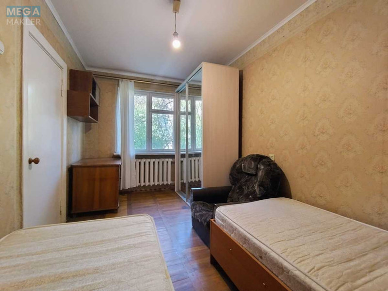 Продаж 3 кімнатної квартири (57/40/6), 1 пов. 5 пов. будинку, <a class="location-link" href="/kiev/" title="Недвижимость Київ">Київ</a>, <a class="location-link" href="/kiev/svyatoshinskij/" title="Недвижимость Святошинський район">Святошинський р-н</a>, Академіка Туполєва вул., 17в (изображение 2)