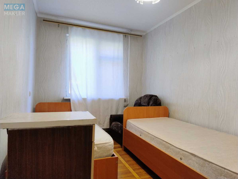 Продаж 3 кімнатної квартири (57/40/6), 1 пов. 5 пов. будинку, <a class="location-link" href="/kiev/" title="Недвижимость Київ">Київ</a>, <a class="location-link" href="/kiev/svyatoshinskij/" title="Недвижимость Святошинський район">Святошинський р-н</a>, Академіка Туполєва вул., 17в (изображение 4)