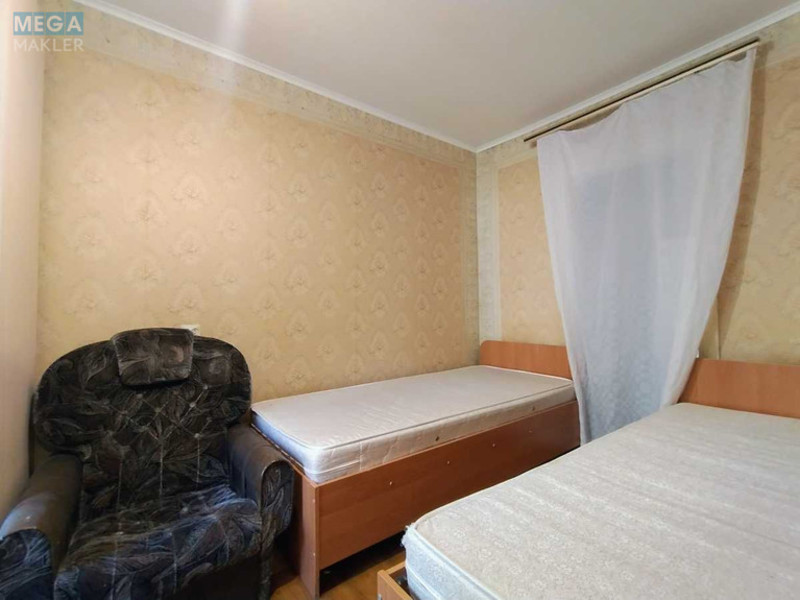 Продаж 3 кімнатної квартири (57/40/6), 1 пов. 5 пов. будинку, <a class="location-link" href="/kiev/" title="Недвижимость Київ">Київ</a>, <a class="location-link" href="/kiev/svyatoshinskij/" title="Недвижимость Святошинський район">Святошинський р-н</a>, Академіка Туполєва вул., 17в (изображение 7)