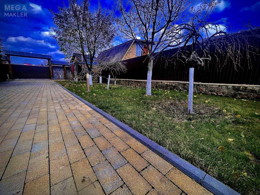 Продаж дома, 2&nbsp;поверху, 320&nbsp;кв.м, 5&nbsp;кімнат, ділянка 11&nbsp;соток, <a class="location-link" href="/lesniki-selo/" title="Недвижимость Лісники">Лісники</a>, Зарічна (изображение 9)