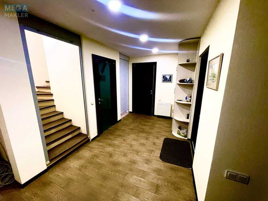 Продаж дома, 2&nbsp;поверху, 320&nbsp;кв.м, 5&nbsp;кімнат, ділянка 11&nbsp;соток, <a class="location-link" href="/lesniki-selo/" title="Недвижимость Лісники">Лісники</a>, Зарічна (изображение 14)