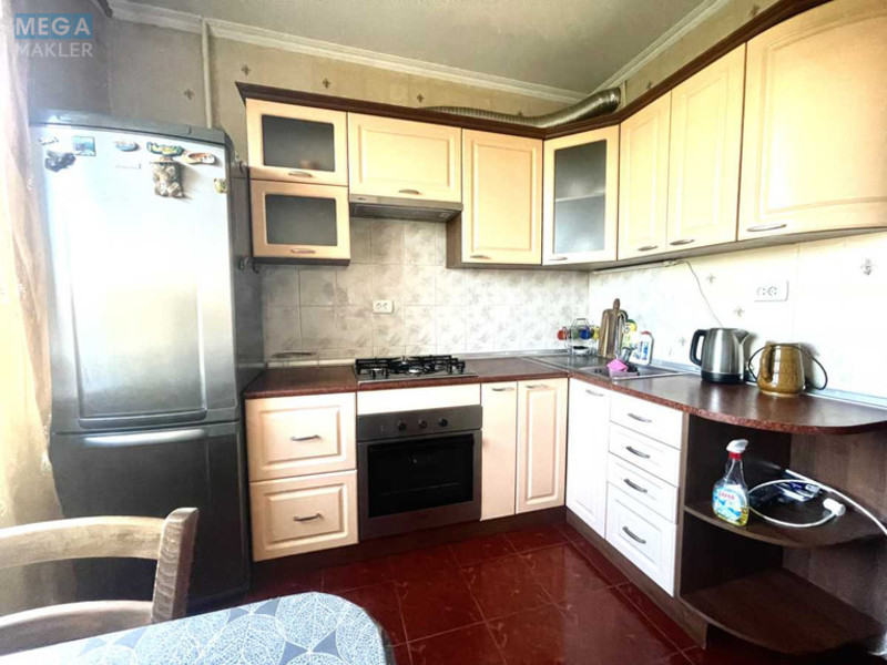 Продаж 2 кімнатної квартири (52/37/8), 5 пов. 9 пов. будинку, <a class="location-link" href="/kiev/" title="Недвижимость Київ">Київ</a>, <a class="location-link" href="/kiev/shevchenkovskij/" title="Недвижимость Шевченківський район">Шевченківський р-н</a>, Печенежская ул., 9 (изображение 2)