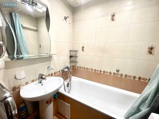 Продаж 2 кімнатної квартири (52/37/8), 5 пов. 9 пов. будинку, <a class="location-link" href="/kiev/" title="Недвижимость Київ">Київ</a>, <a class="location-link" href="/kiev/shevchenkovskij/" title="Недвижимость Шевченківський район">Шевченківський р-н</a>, Печенежская ул., 9 (изображение 4)