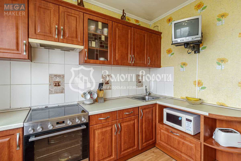 Продаж 3 кімнатної квартири (70/43/9), 12 пов. 16 пов. будинку, <a class="location-link" href="/kiev/" title="Недвижимость Київ">Київ</a>, <a class="location-link" href="/kiev/obolonskij/" title="Недвижимость Оболонський район">Оболонський р-н</a>, Петра Панча вул., 1 (изображение 9)