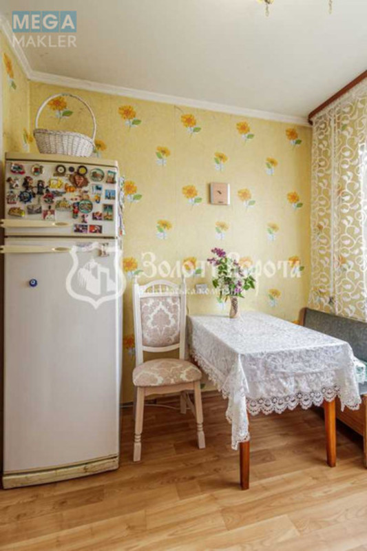 Продаж 3 кімнатної квартири (70/43/9), 12 пов. 16 пов. будинку, <a class="location-link" href="/kiev/" title="Недвижимость Київ">Київ</a>, <a class="location-link" href="/kiev/obolonskij/" title="Недвижимость Оболонський район">Оболонський р-н</a>, Петра Панча вул., 1 (изображение 11)