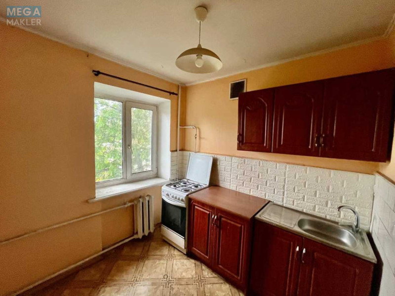 Продаж 2 кімнатної квартири (43,5/30/6), 3 пов. 5 пов. будинку, <a class="location-link" href="/kiev/" title="Недвижимость Київ">Київ</a>, <a class="location-link" href="/kiev/shevchenkovskij/" title="Недвижимость Шевченківський район">Шевченківський р-н</a>, Олены Телиги ул., 21 (изображение 4)
