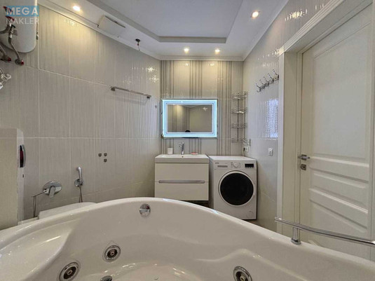 Продаж 2 кімнатної квартири (92/60/16), 9 пов. 25 пов. будинку, <a class="location-link" href="/kiev/" title="Недвижимость Київ">Київ</a>, <a class="location-link" href="/kiev/goloseevskij/" title="Недвижимость Голосіївський район">Голосіївський р-н</a>, Михаила Максимовича ул., 3Г (изображение 16)