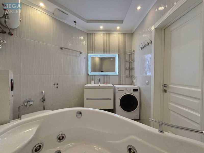 Продаж 2 кімнатної квартири (92/60/16), 9 пов. 25 пов. будинку, <a class="location-link" href="/kiev/" title="Недвижимость Київ">Київ</a>, <a class="location-link" href="/kiev/goloseevskij/" title="Недвижимость Голосіївський район">Голосіївський р-н</a>, Михаила Максимовича ул., 3Г (изображение 16)