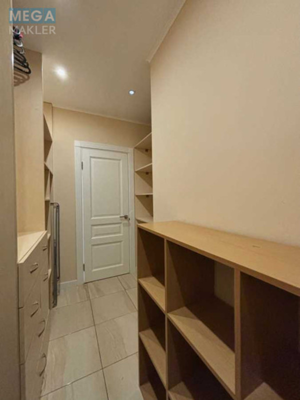 Продаж 2 кімнатної квартири (92/60/16), 9 пов. 25 пов. будинку, <a class="location-link" href="/kiev/" title="Недвижимость Київ">Київ</a>, <a class="location-link" href="/kiev/goloseevskij/" title="Недвижимость Голосіївський район">Голосіївський р-н</a>, Михаила Максимовича ул., 3Г (изображение 19)