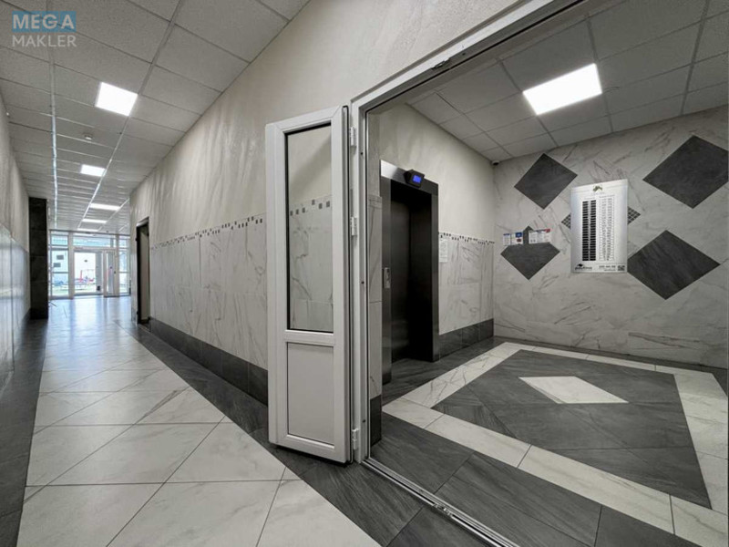 Продаж 3 кімнатної квартири (132/58/14), 22 пов. 26 пов. будинку, <a class="location-link" href="/kiev/" title="Недвижимость Київ">Київ</a>, <a class="location-link" href="/kiev/shevchenkovskij/" title="Недвижимость Шевченківський район">Шевченківський р-н</a>, Герцена ул., 35А (изображение 5)