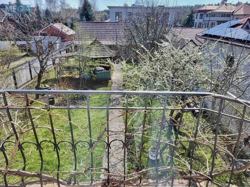 Продаж дома, 2 поверху, 225 кв.м, 5 кімнат, ділянка 10 соток, <a class="location-link" href="/kiev/" title="Недвижимость Київ">Київ</a>, <a class="location-link" href="/kiev/goloseevskij/" title="Недвижимость Голосіївський район">Голосіївський р-н</a>, Столичное шоссе (изображение 20)